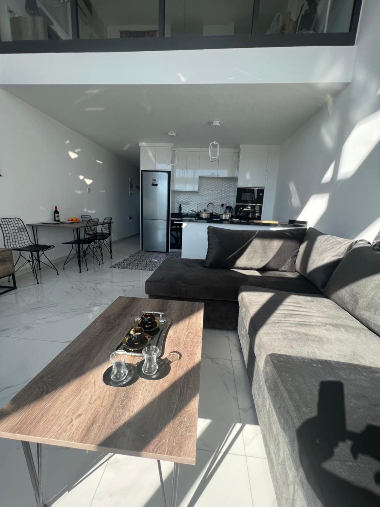 Akanthou Hermes Penthouse מראה חיצוני תמונה